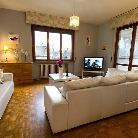 Connie's - Happy Apartment *
